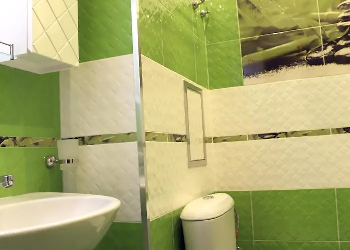 Flora Deluxe * Burgaz