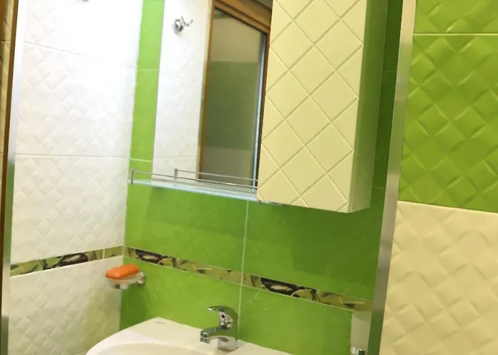 Flora Deluxe * Burgaz